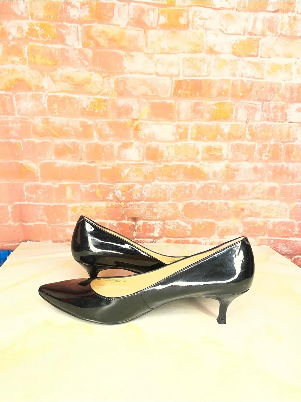Vintage Guess Black Patent Leather Kitten Heels